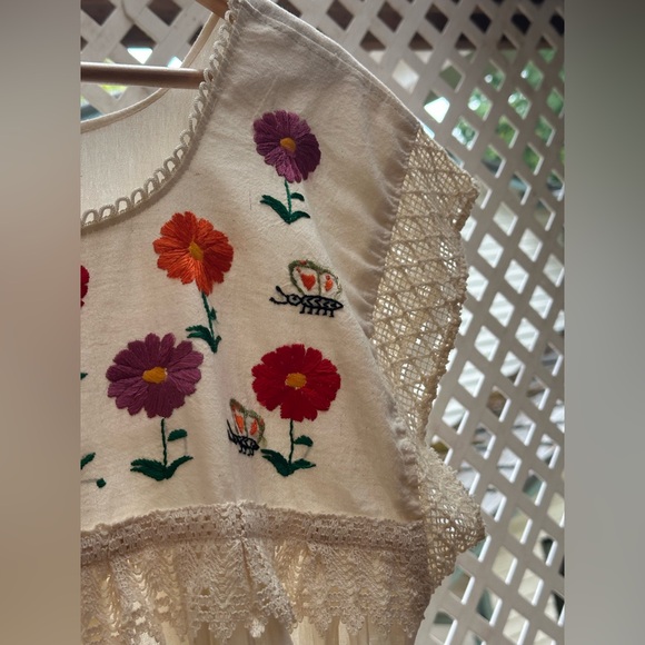 Vintage Cream Boho Maxi Dress with Floral Embroidery - Picture 3 of 7